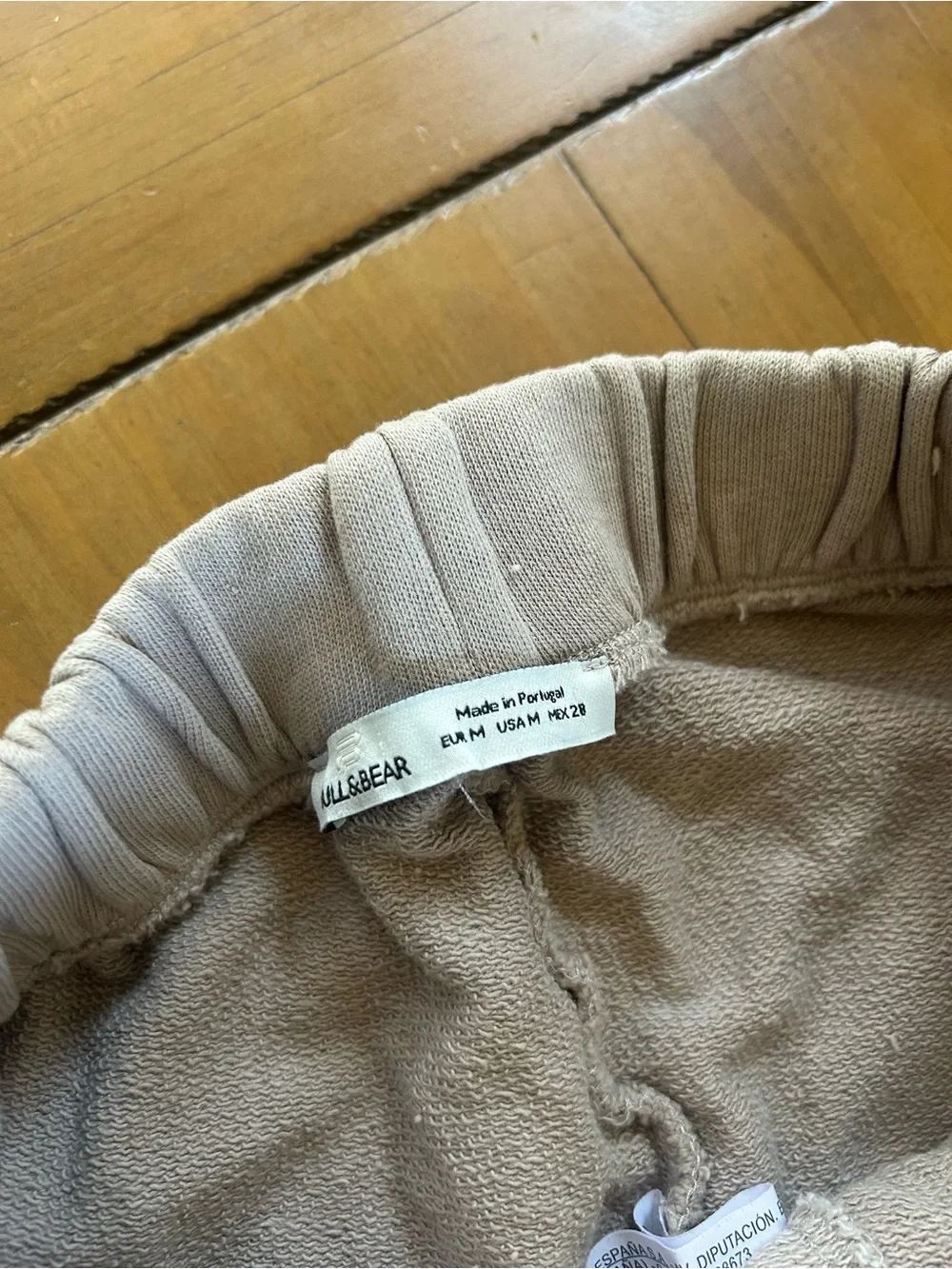 NWOT Pull&Bear Men's Beige Fleece Jogger Pants - Comfortable Casual Wear